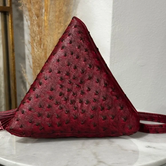 Patrizia Luca Red Ostrich Faux Leather Triangle Wristlet Clutch Handbag Purse - Picture 4 of 6